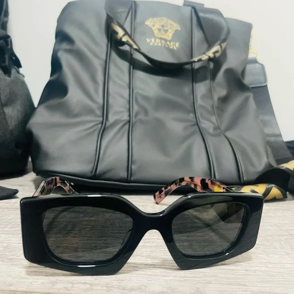 Prada glasses - Picture 3 of 7